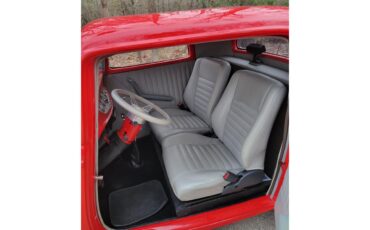 Ford-3-window-coupe-1932-Red-Gray-7