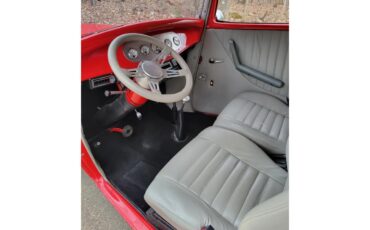 Ford-3-window-coupe-1932-Red-Gray-8