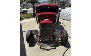 Ford-3-window-coupe-1932-Red-Red-1