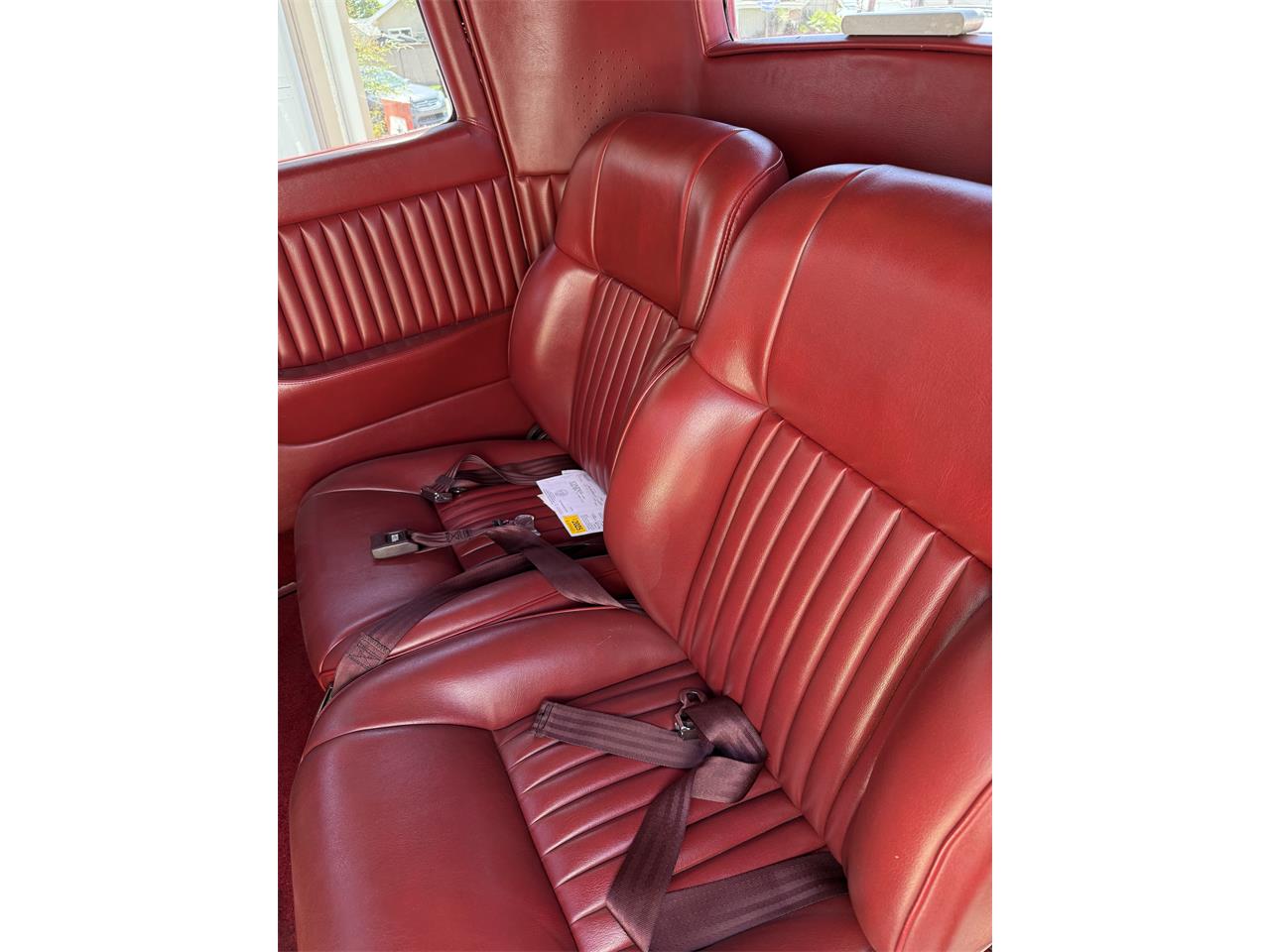 Ford-3-window-coupe-1932-Red-Red-3