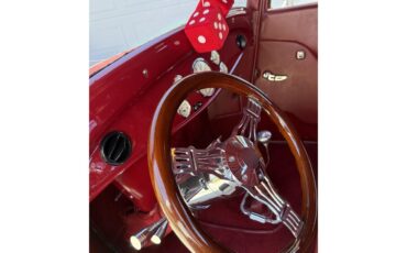 Ford-3-window-coupe-1932-Red-Red-5