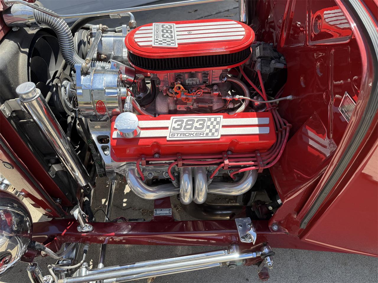 Ford-3-window-coupe-1932-Red-Red-6
