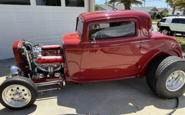 Ford-3-window-coupe-1932-Red-Red-7