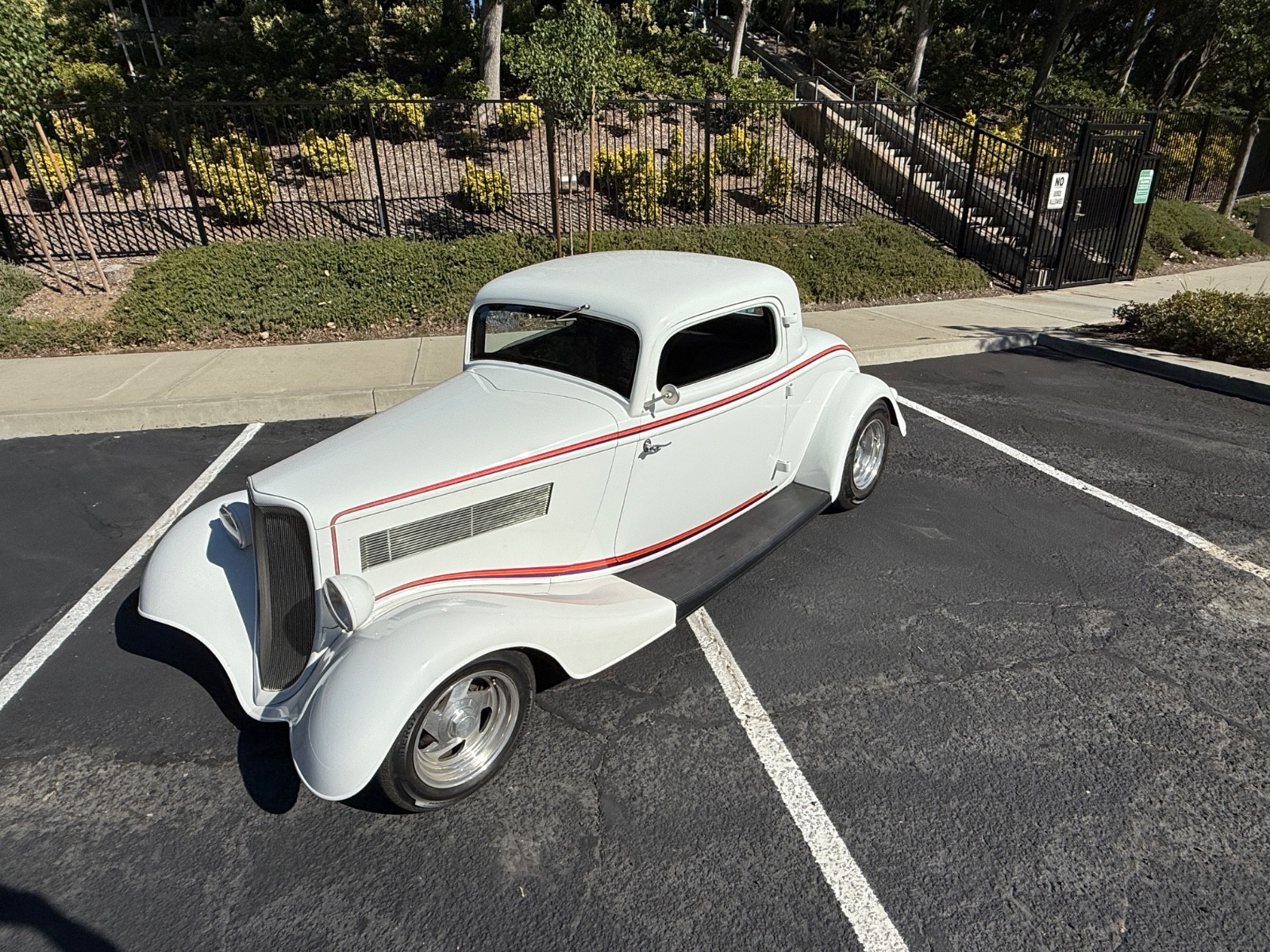 Ford-3-window-coupe-1933-Coupe-5
