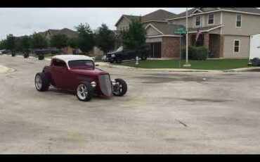 Ford-3-window-coupe-1933-Red-Vanilla-1