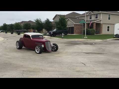 Ford-3-window-coupe-1933-Red-Vanilla-1