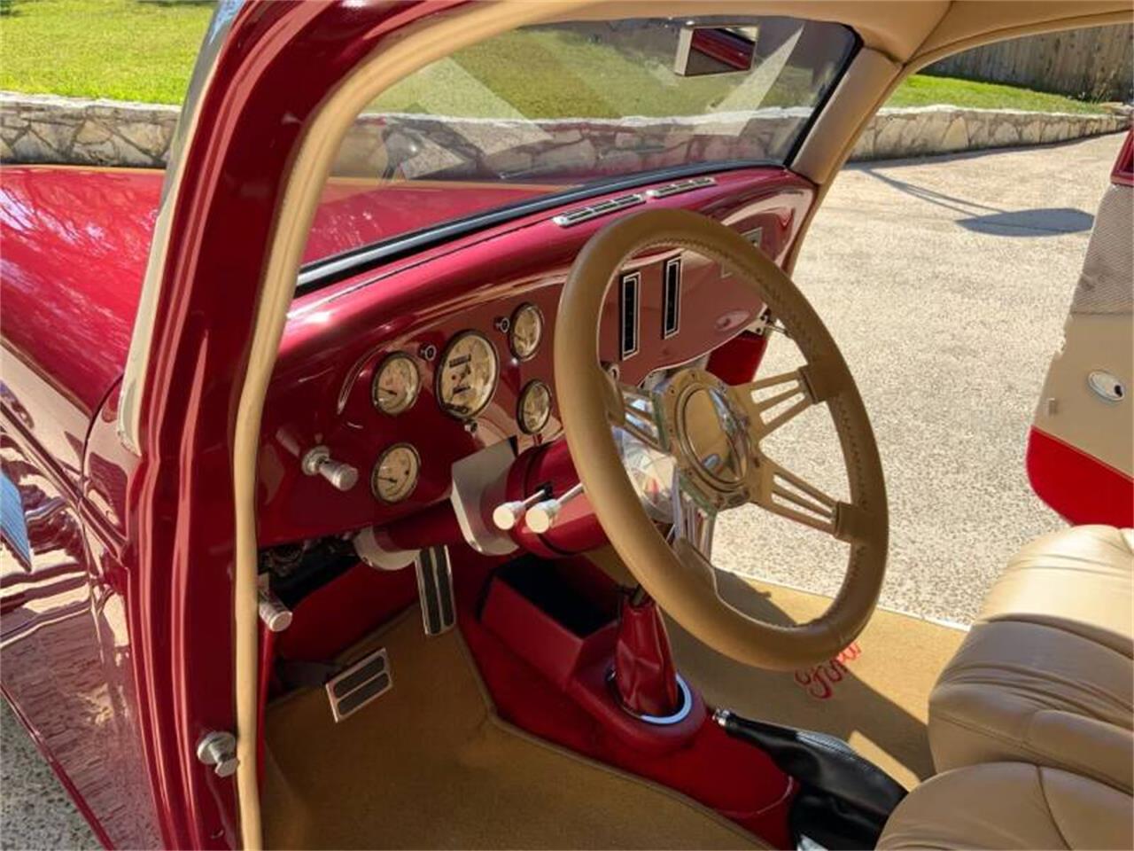 Ford-3-window-coupe-1933-Red-Vanilla-16