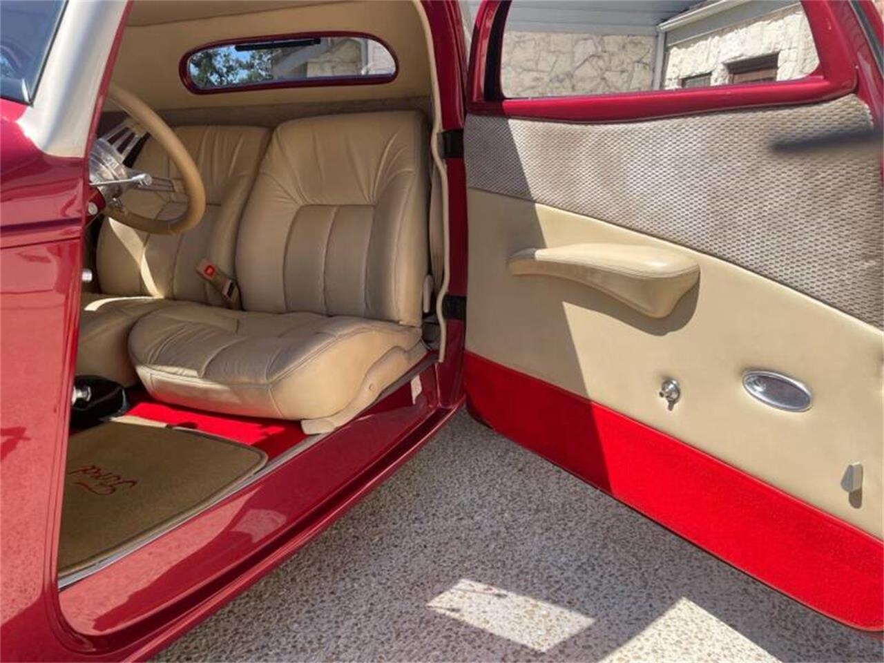 Ford-3-window-coupe-1933-Red-Vanilla-32