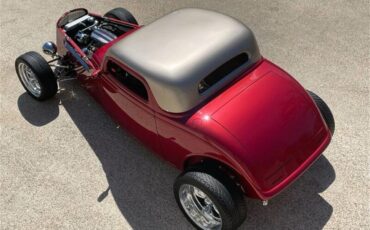 Ford-3-window-coupe-1933-Red-Vanilla