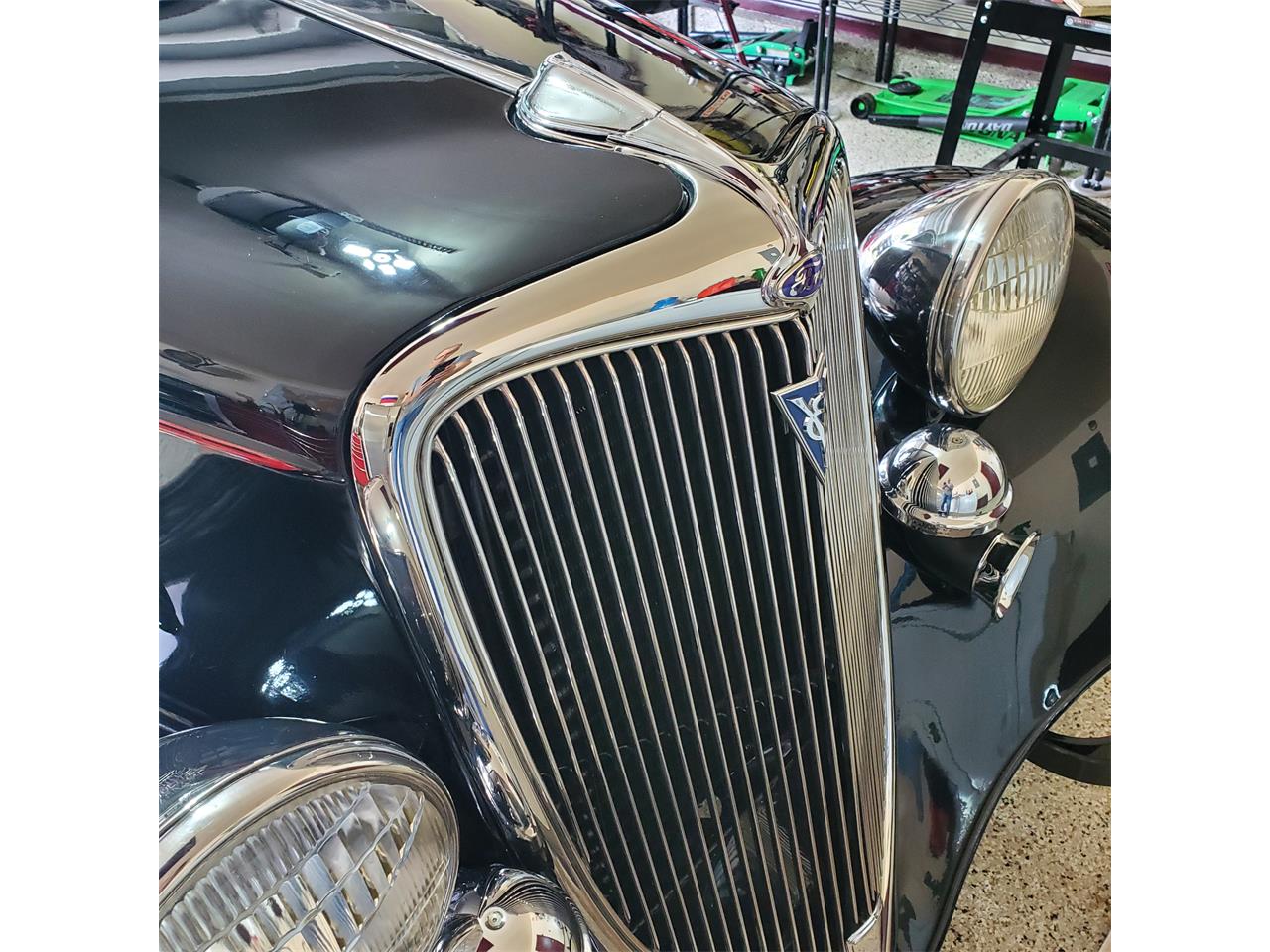 Ford-3-window-coupe-1934-Black-Red-amp-Black-1