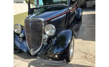 Ford-3-window-coupe-1934-Black-Red-amp-Black-10