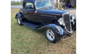 Ford-3-window-coupe-1934-Black-Red-amp-Black-12