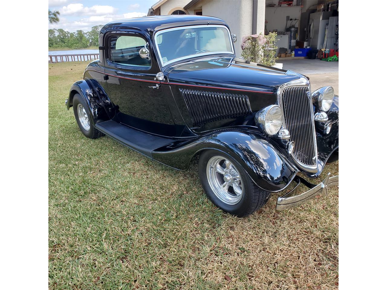 Ford-3-window-coupe-1934-Black-Red-amp-Black-12