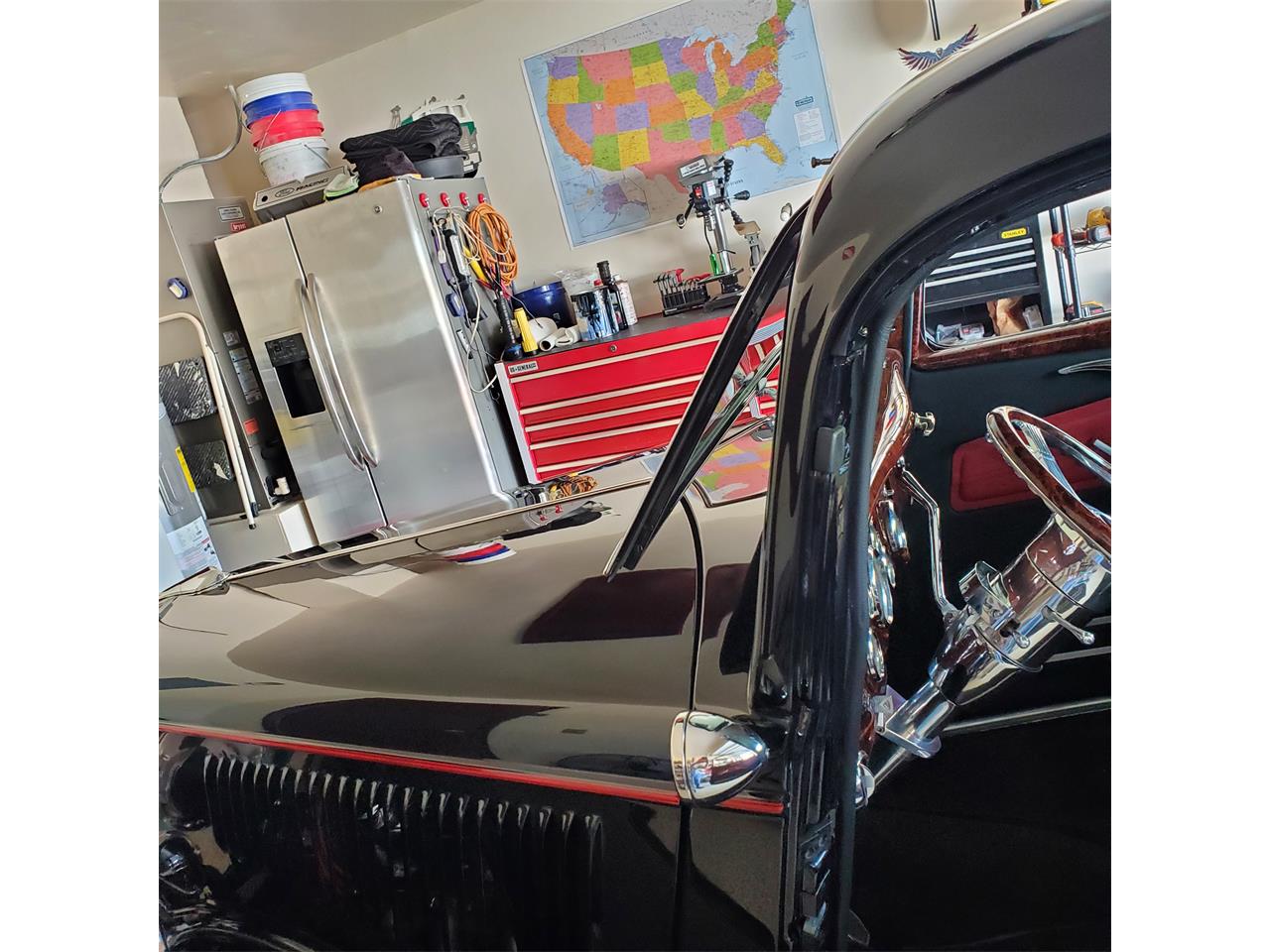 Ford-3-window-coupe-1934-Black-Red-amp-Black-31