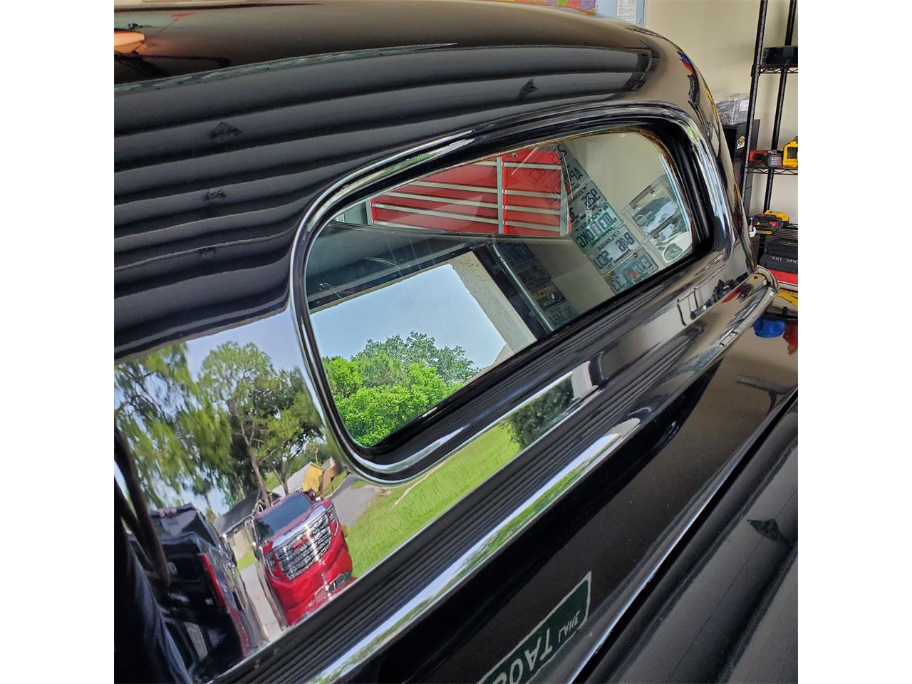 Ford-3-window-coupe-1934-Black-Red-amp-Black-33