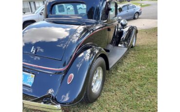 Ford-3-window-coupe-1934-Black-Red-amp-Black