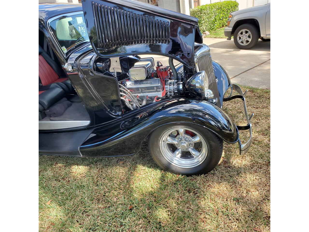 Ford-3-window-coupe-1934-Black-Red-amp-Black-38