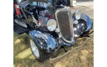 Ford-3-window-coupe-1934-Black-Red-amp-Black-40