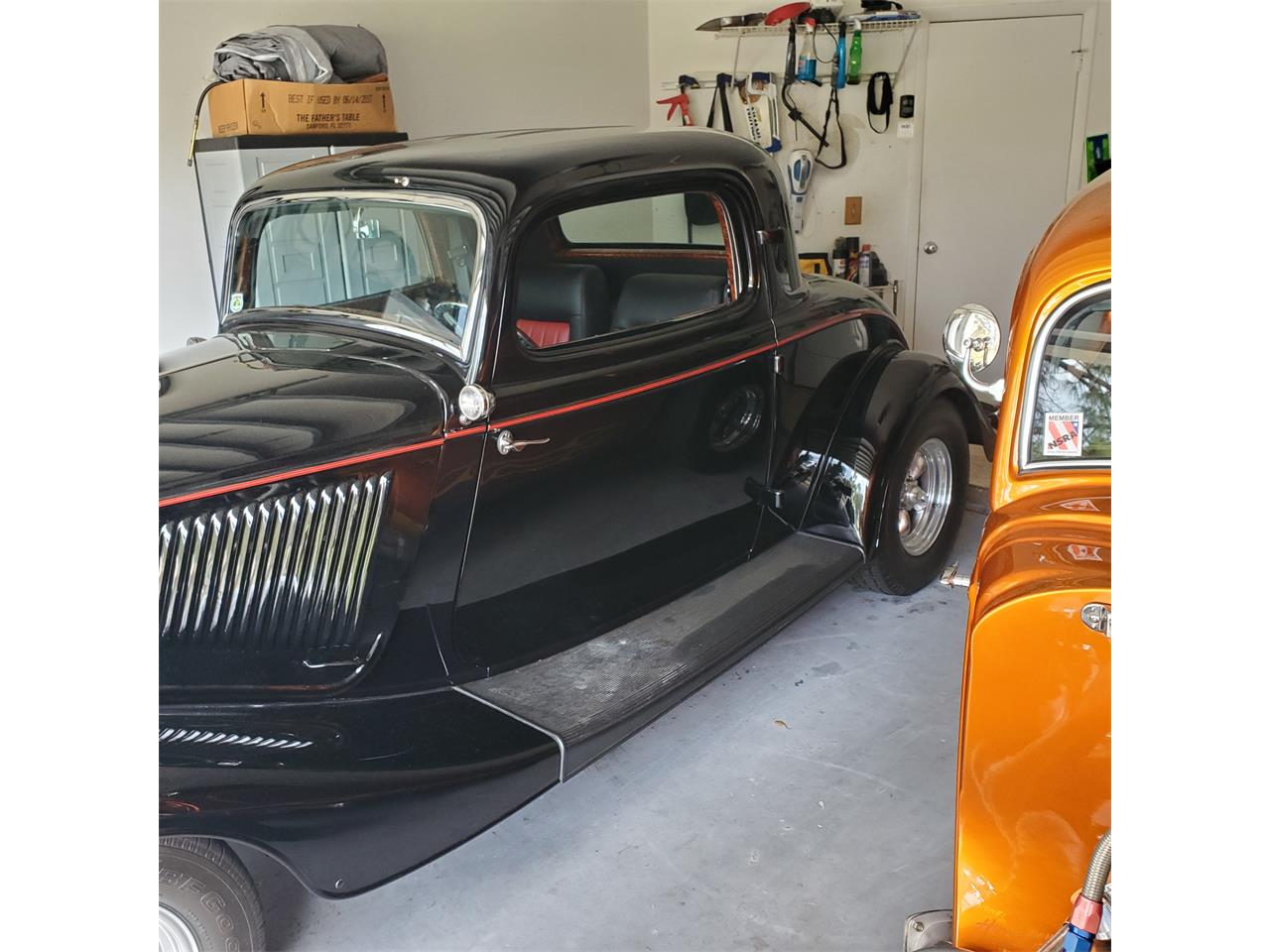 Ford-3-window-coupe-1934-Black-Red-amp-Black-6