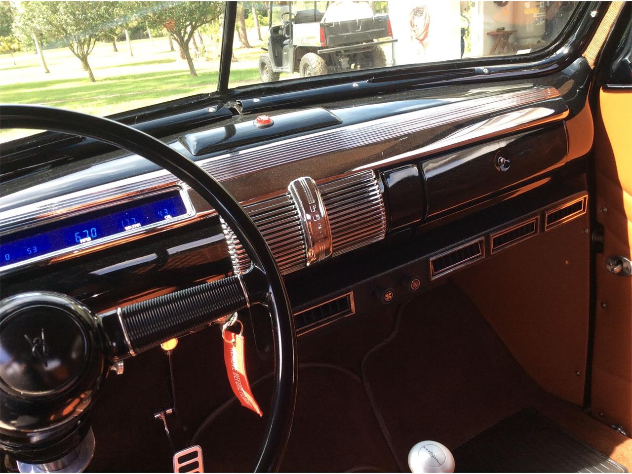 Ford-3-window-coupe-1941-Patentagold-pearl-Rouge-5
