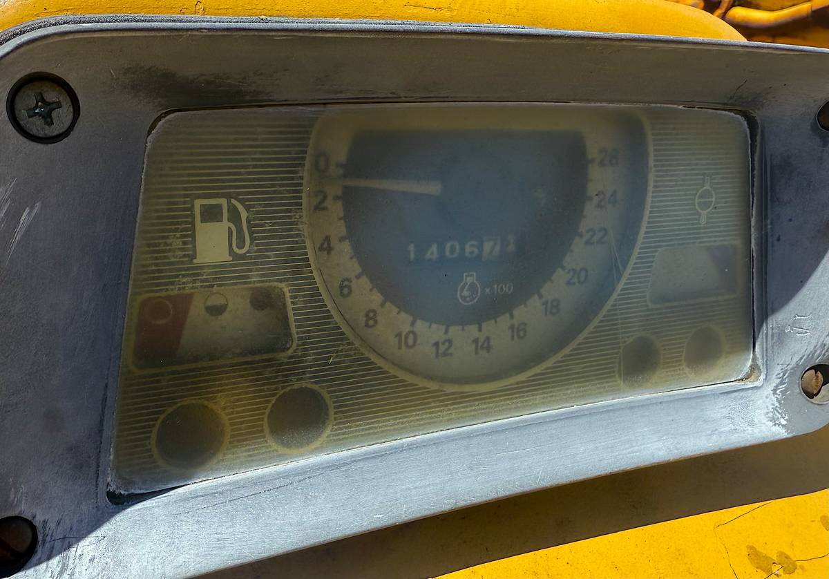 Ford-340a-diesel-1984-yellow