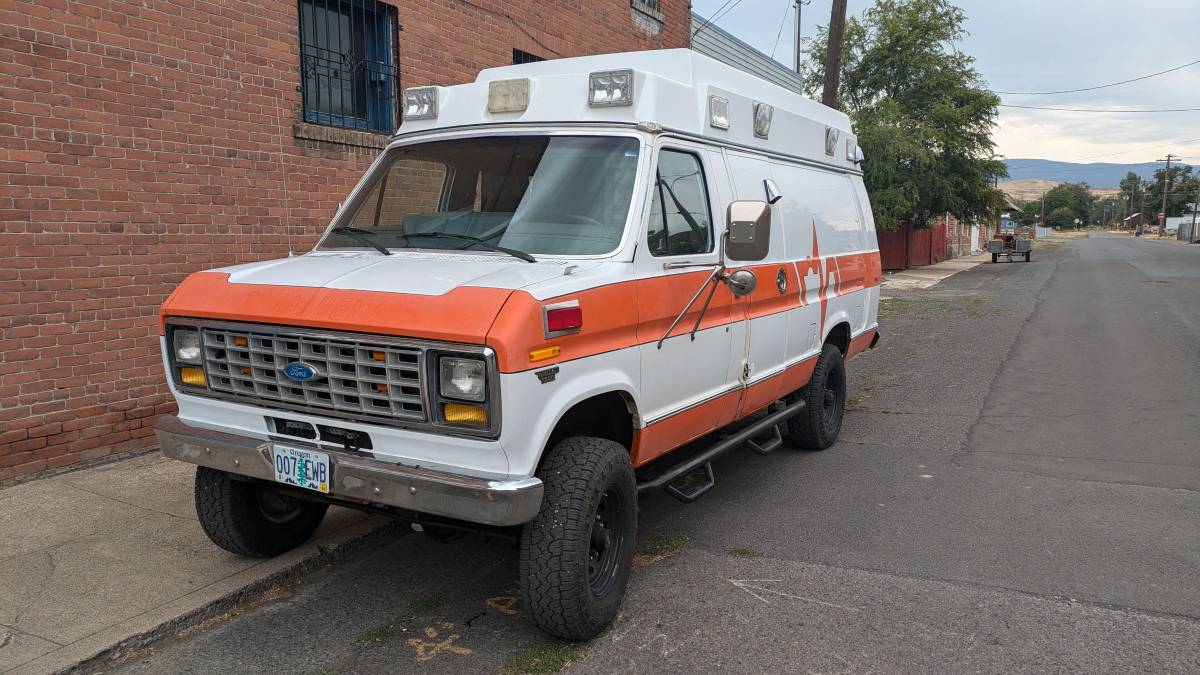 Ford-350-van-search-and-rescue-diesel-1991-14