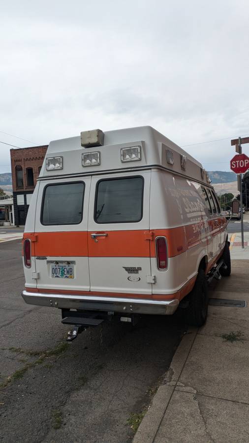 Ford-350-van-search-and-rescue-diesel-1991-2