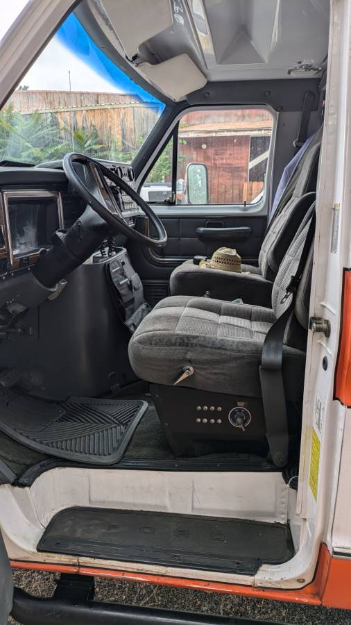 Ford-350-van-search-and-rescue-diesel-1991-5