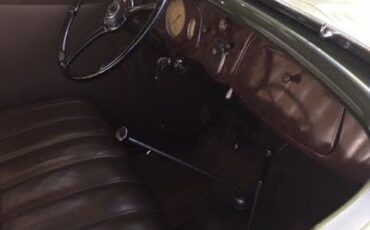 Ford-4-door-1934-5