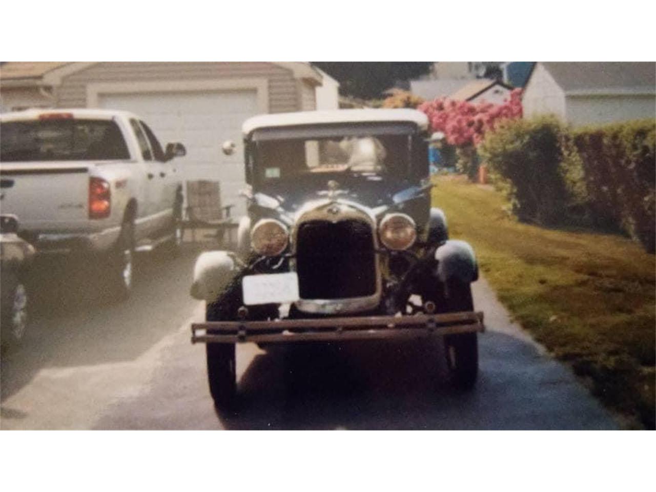 Ford-4-dr-sedan-1929-Blue-Tan-1