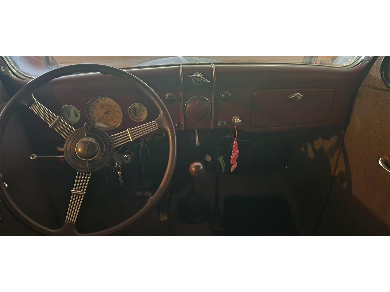 Ford-4-dr-sedan-1936-Black-Ta-1