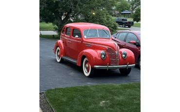 Ford-4-dr-sedan-1939-Vermillion-Red-Tan-12