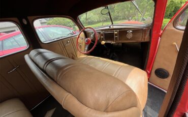 Ford-4-dr-sedan-1939-Vermillion-Red-Tan-16