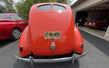 Ford-4-dr-sedan-1939-Vermillion-Red-Tan-18