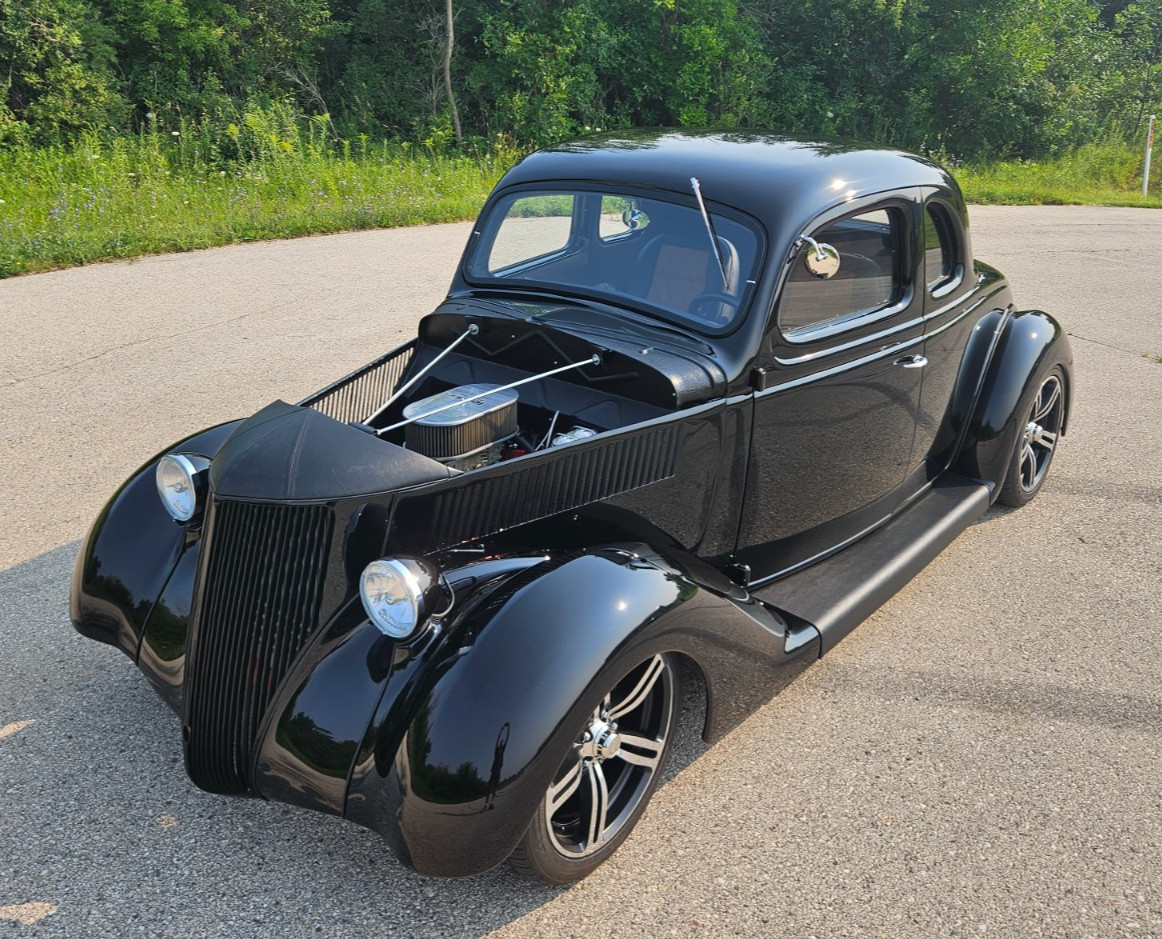 Ford-5-Window-1936-Coupe-12