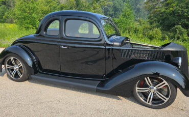 Ford-5-Window-1936-Coupe-14