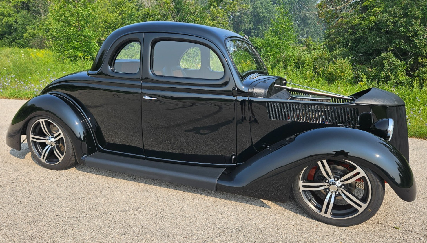Ford-5-Window-1936-Coupe-14