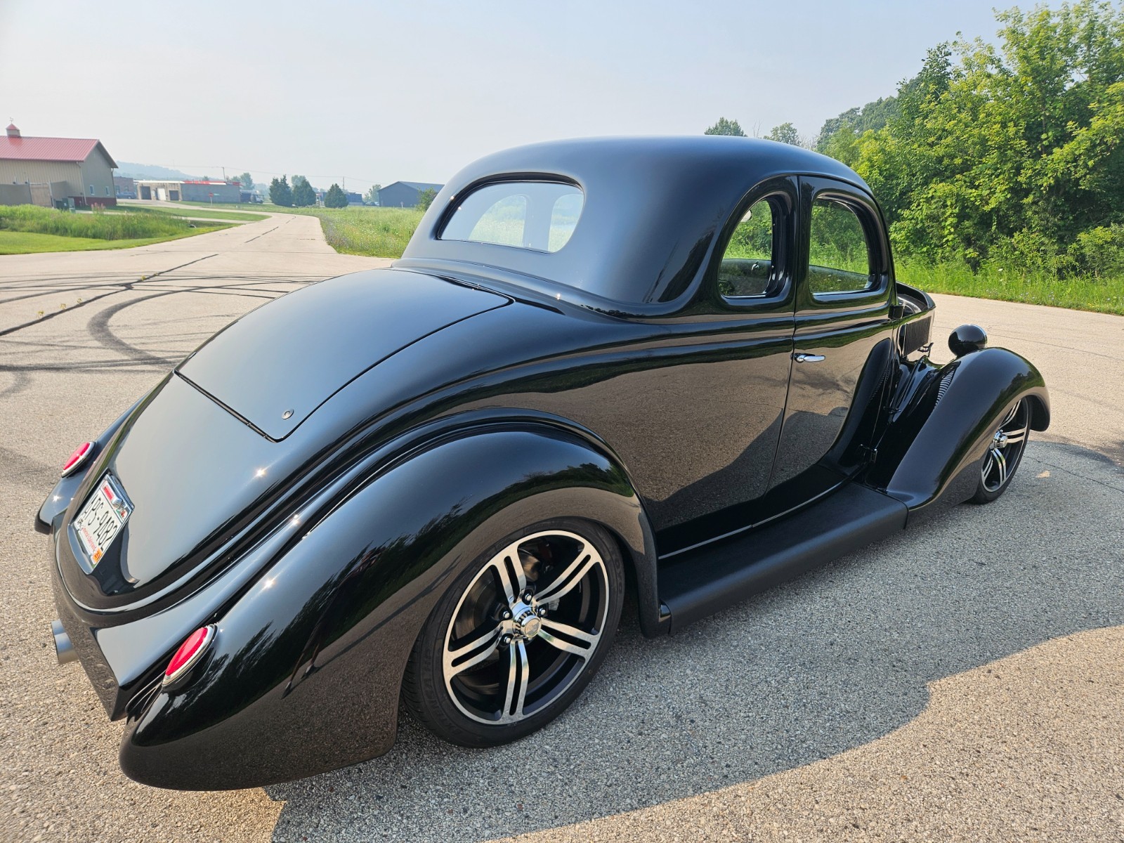 Ford-5-Window-1936-Coupe-2