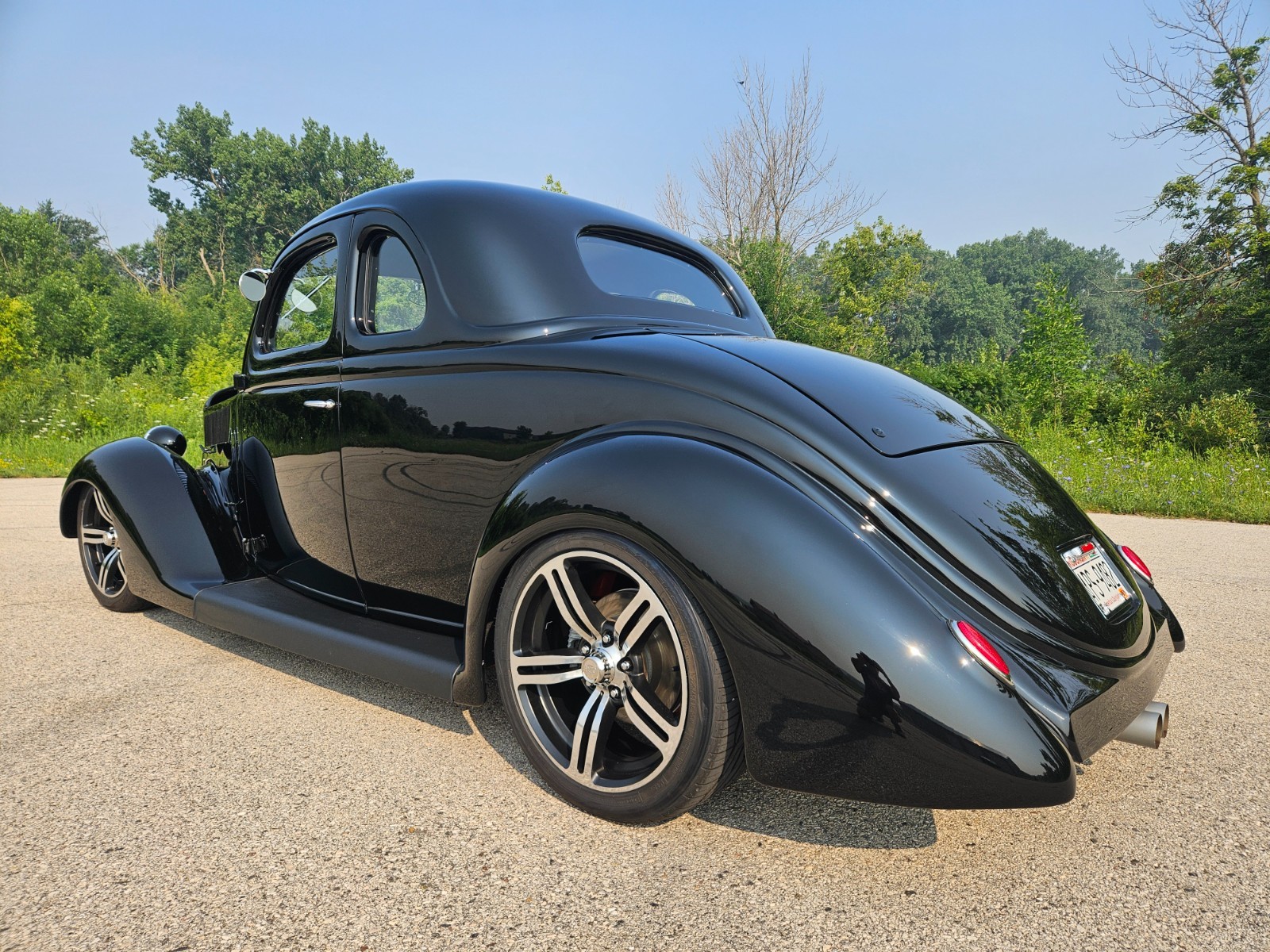 Ford-5-Window-1936-Coupe-3