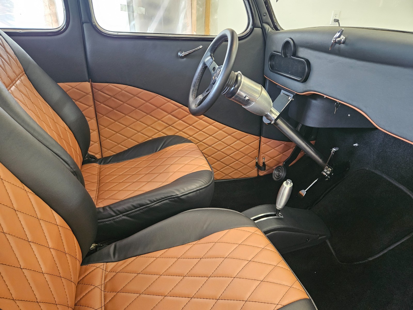 Ford-5-Window-1936-Coupe-30