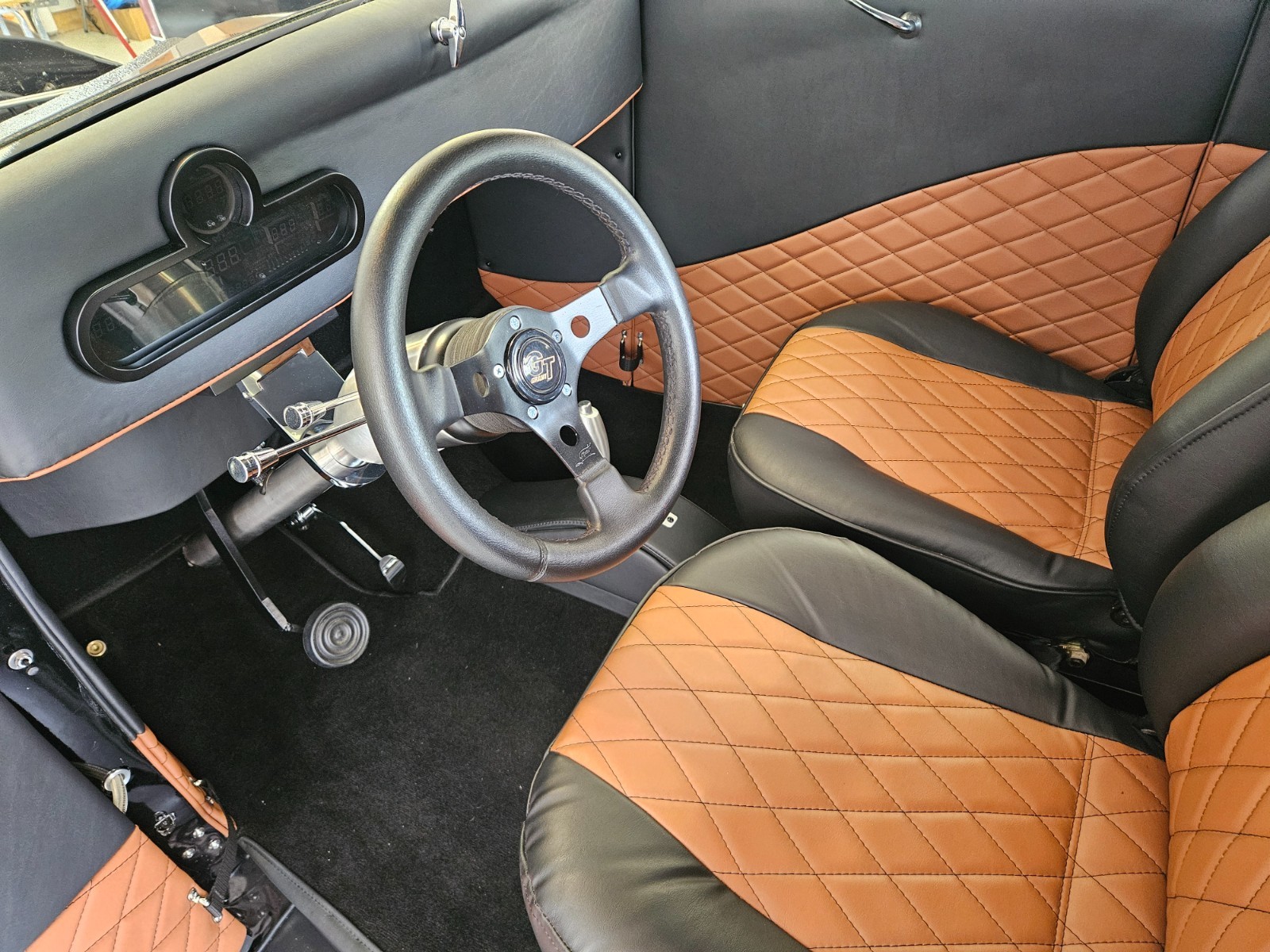 Ford-5-Window-1936-Coupe-36