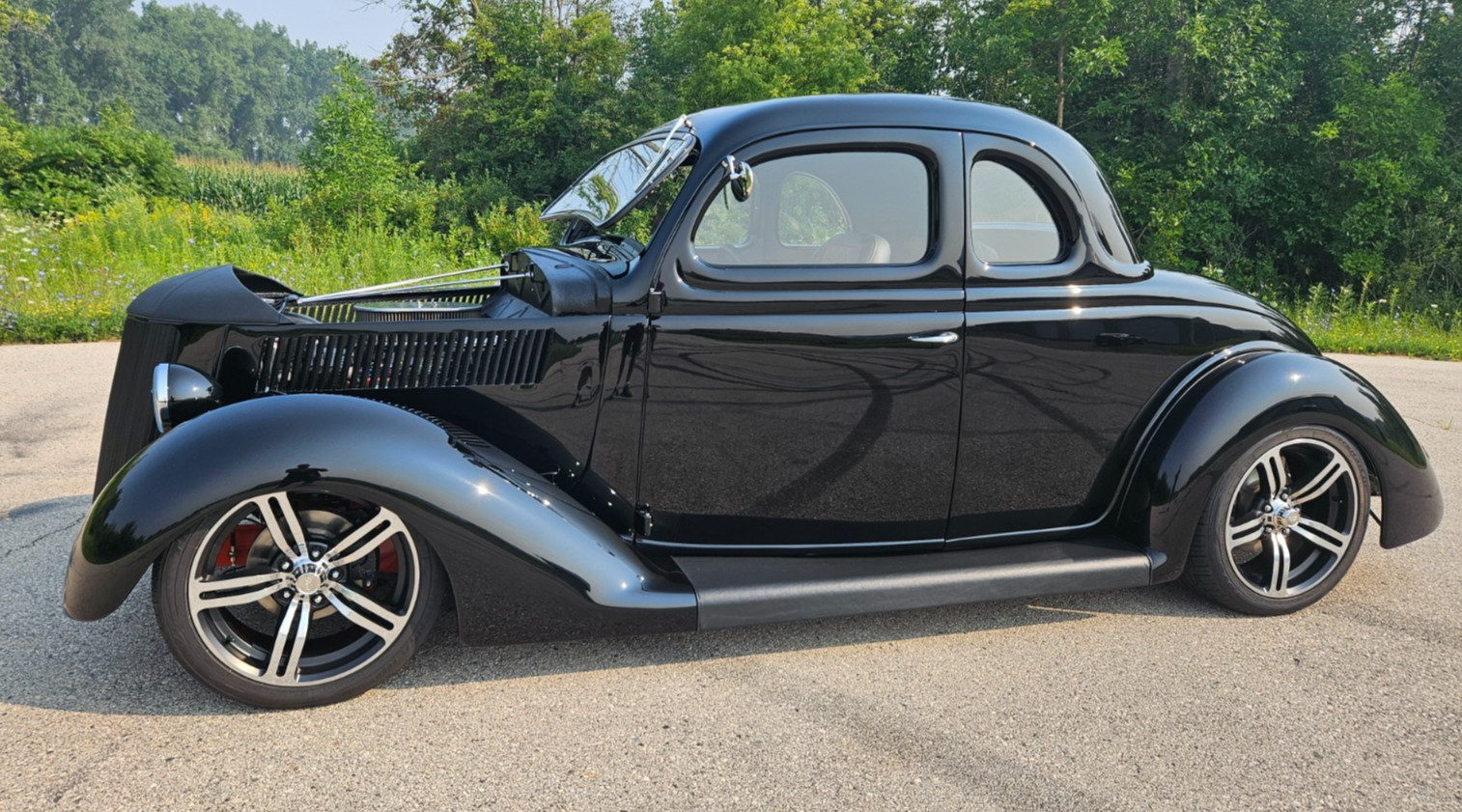 Ford-5-Window-1936-Coupe-7