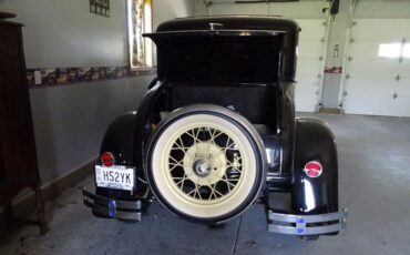 Ford-5-window-1930-RAVEN-BLACK-TAN-MOHAIR-1