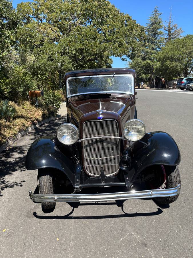 Ford-5-window-1932-brown-1