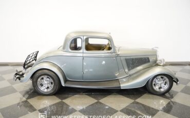 Ford-5-window-1934-Charcoal-Gray-Metall-Tan-2