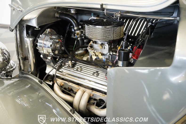 Ford-5-window-1934-Charcoal-Gray-Metall-Tan-30