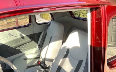 Ford-5-window-1936-Red-Beige-11