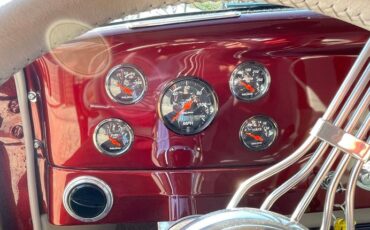 Ford-5-window-1936-Red-Beige-12