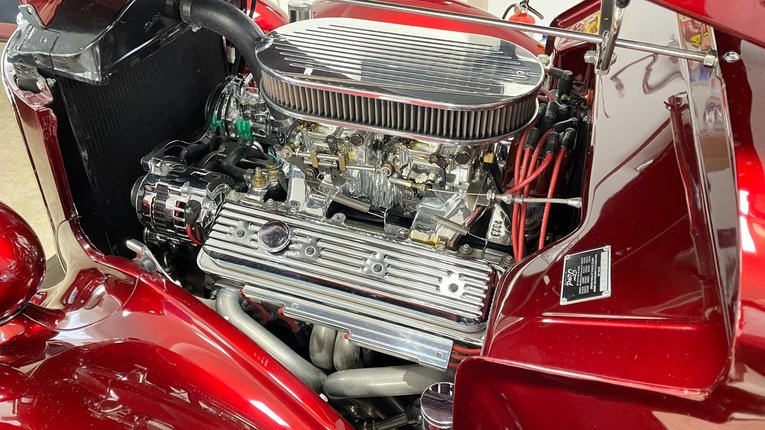 Ford-5-window-1936-Red-Beige-2