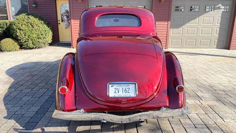 Ford-5-window-1936-Red-Beige-22